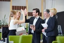 تشویق های غیر مالی پرسنل